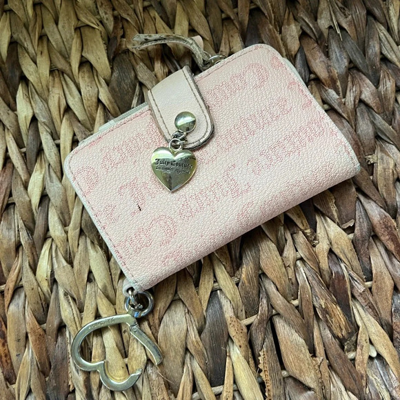 True vintage Juicy Couture wallet from the 2000s very used a piece of history - Picture 1 of 6